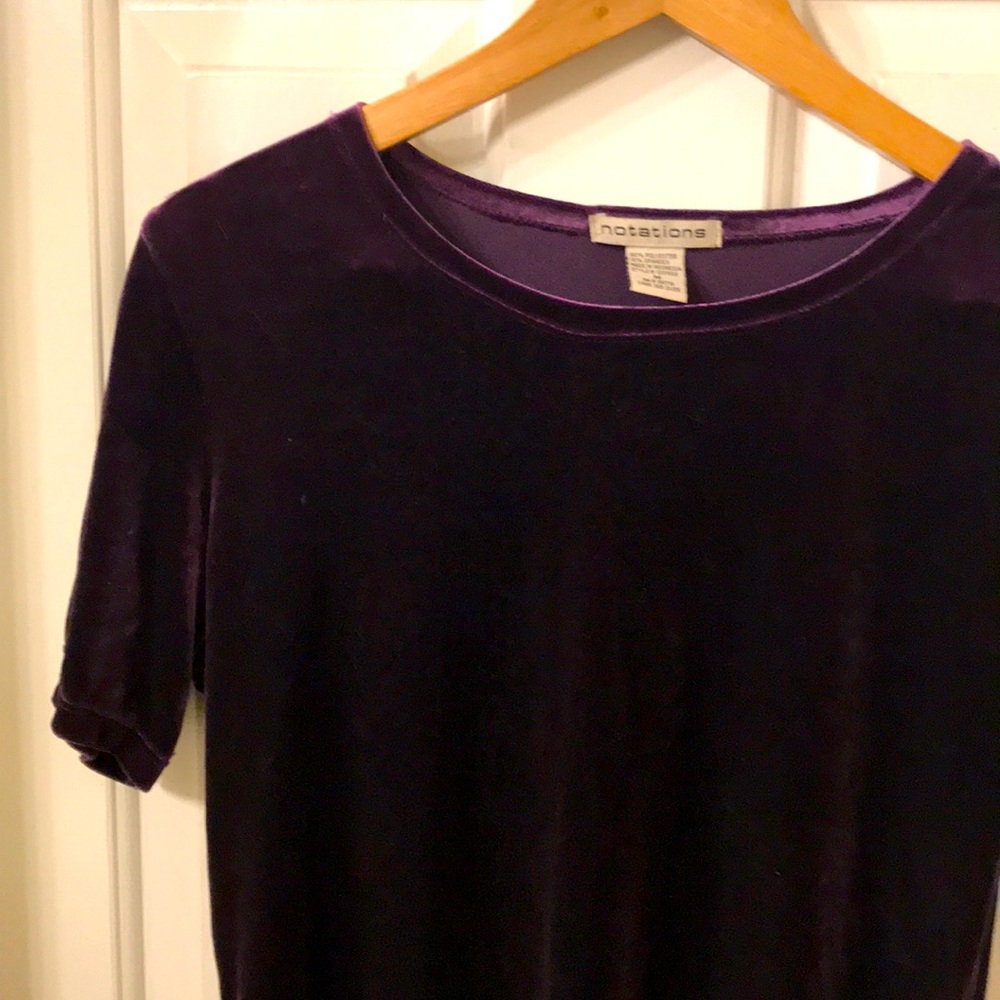 Velvet plum top sz medium!